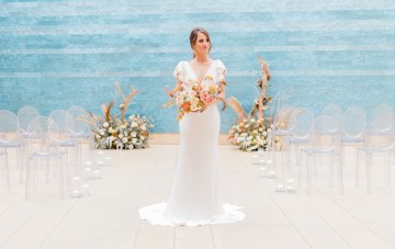 Blanton Museum’s Blue Ombre Walls Make The Perfect Art Gallery Wedding