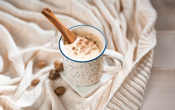 The Best Warm Drinks For Winter Weddings