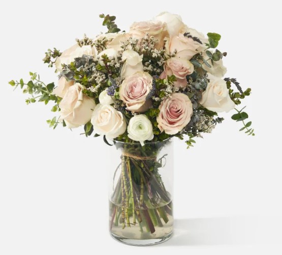 Urban Stems – The Best Places to Buy Wedding Flowers Online 2022 – Bridal Musings 1