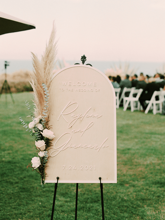 Boho Wedding With Pampas Grass – Netta Benshabu Wedding Dress – Michelle Flores Photography 28