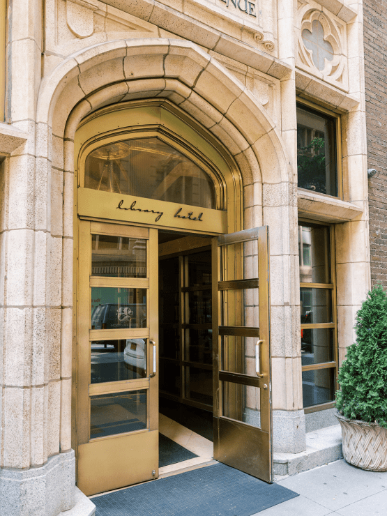 Elegant New York City Rooftop Wedding – Liz Andolina Photography – Bridal Musings 33