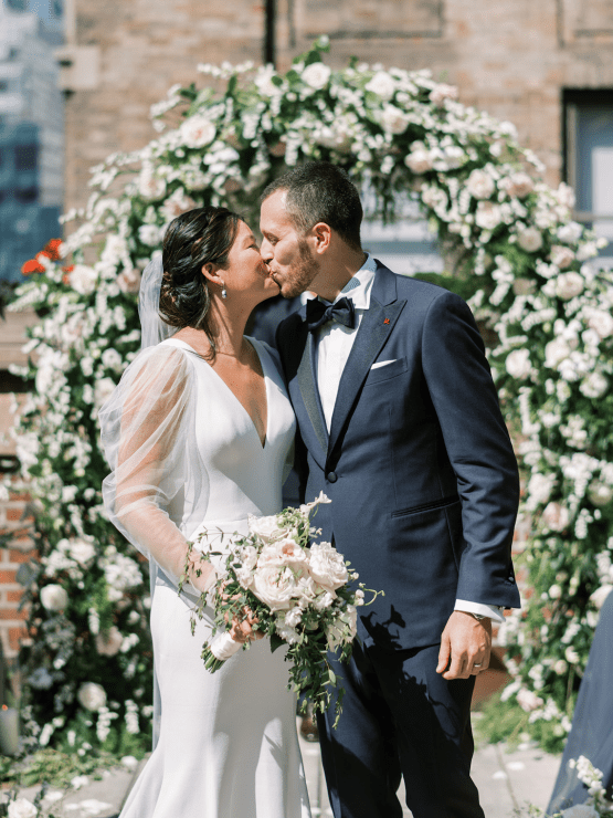 Elegant New York City Rooftop Wedding – Liz Andolina Photography – Bridal Musings 42