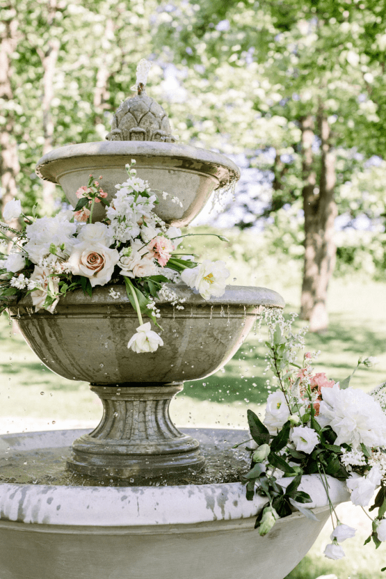 Feminine and Romantic Countryside Same Sex Micro Wedding – SBM Event Co. – YTK Photography – The Sablewood 29