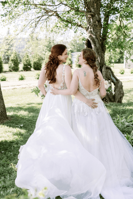 Feminine and Romantic Countryside Same Sex Micro Wedding – SBM Event Co. – YTK Photography – The Sablewood 4